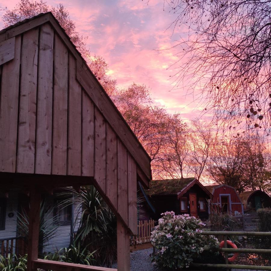 DriffieldSeaways Glamping, Redwoodアパートメント エクステリア 写真